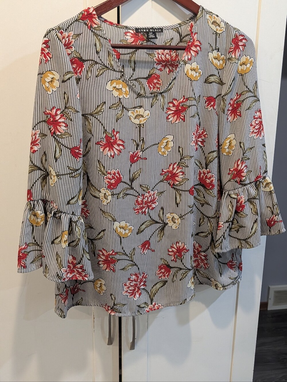 Final Sale Leaving Soon Como Black Brand Floral Blouse